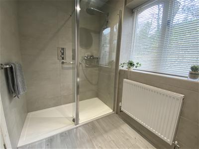 En-Suite Shower Room/WC
